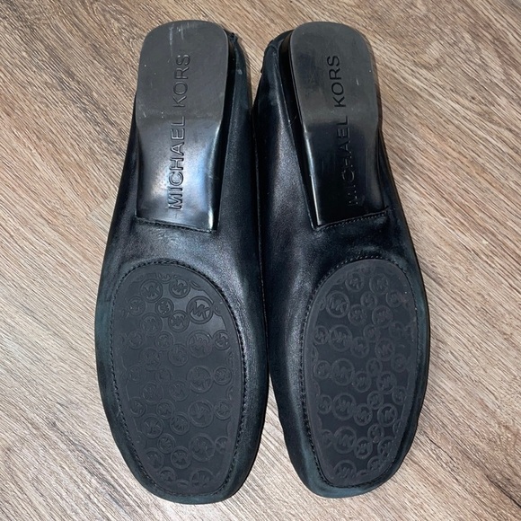 Michael Kors black leather loafers size 7 1/2 M - Picture 6 of 7